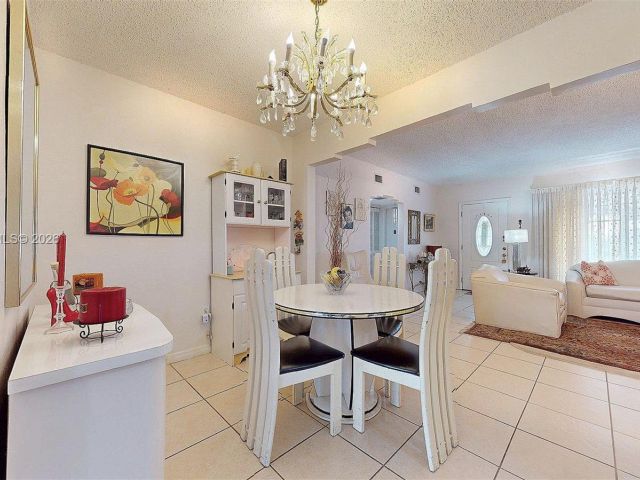 Home for sale at 1611 SW 21st St - photo 7525310