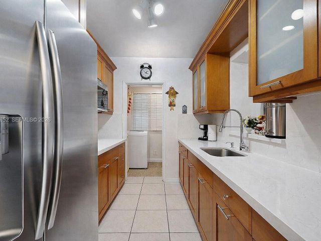 Home for sale at 1611 SW 21st St - photo 7525312