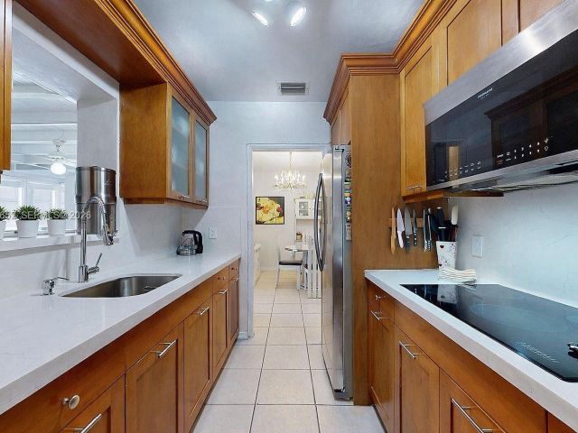 Home for sale at 1611 SW 21st St - photo 7525313