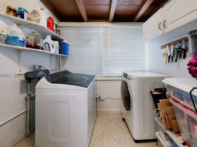 5-bedroom home for sale in Miami - 1611 SW 21st St - MondialRealty