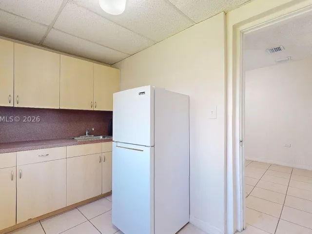 5-bedroom home for sale in Miami - 1611 SW 21st St - MondialRealty