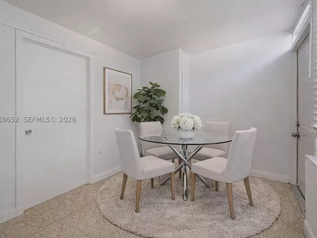 5-bedroom home for sale in Miami - 1611 SW 21st St - MondialRealty
