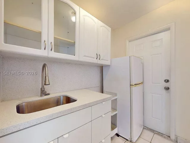 5-bedroom home for sale in Miami - 1611 SW 21st St - MondialRealty