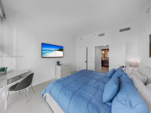 Apartment for rent  Unit #PH11 / Deed PH02 - photo 7521626