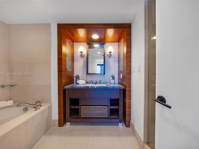 Apartment for rent  Unit #PH11 / Deed PH02 - photo 7521631