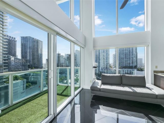 Apartment for sale  Unit #1116 - photo 7530092