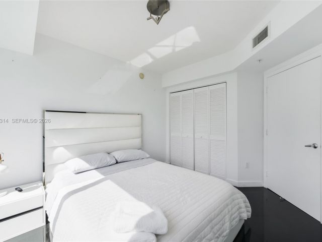 Apartment for sale  Unit #1116 - photo 7530106