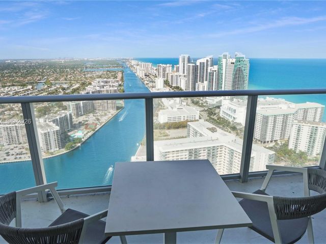 Apartment for sale  Unit #T4002 - photo 7512965