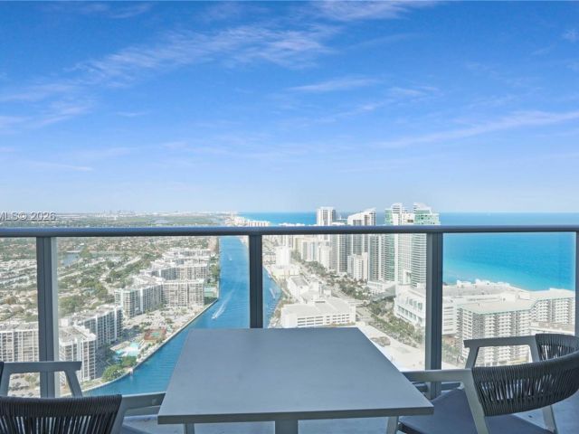 Apartment for sale  Unit #T4002 - photo 7512966