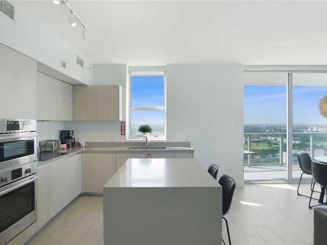 Apartment for sale  Unit #T4002 - photo 7512969