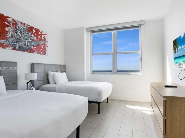 Apartment for sale  Unit #T4002 - photo 7512983