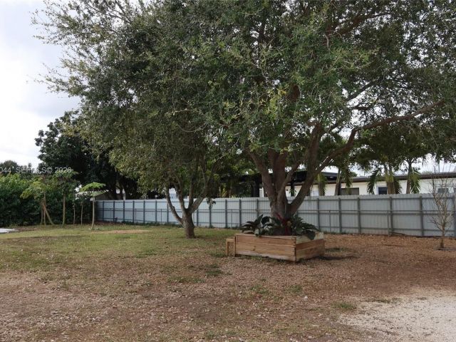 Home for rent at 27684 SW 163rd Ct 0 - photo 7459383