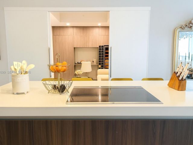 Apartment for rent  Unit #2212 - photo 7488227