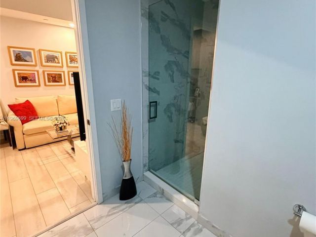 Apartment for rent  Unit #2212 - photo 7488232