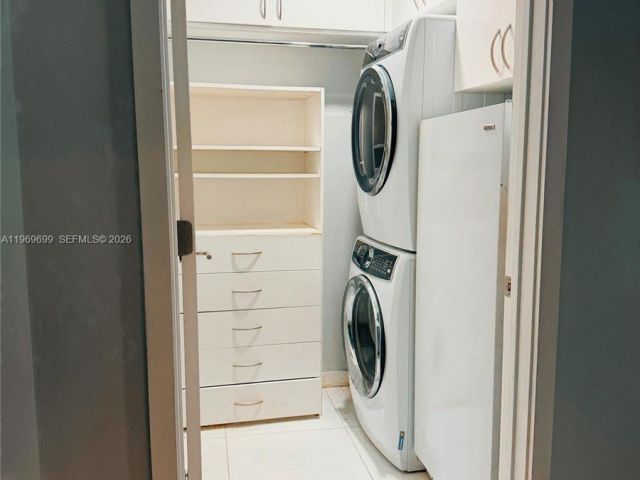 Apartment for rent  Unit #2212 - photo 7488236