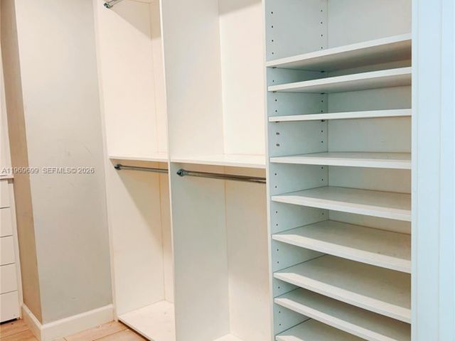 Apartment for rent  Unit #2212 - photo 7488239