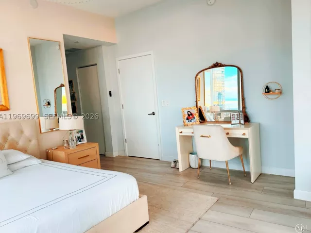 3-bedroom condo for rent in Miami - 851 NE 1st Ave 2212 - MondialRealty