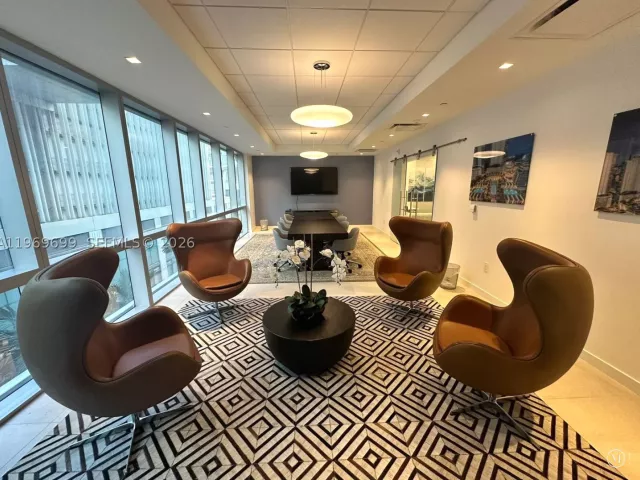 3-bedroom condo for rent in Miami - 851 NE 1st Ave 2212 - MondialRealty