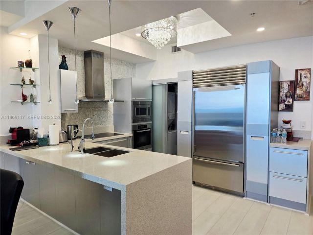 Apartment for rent  Unit #4602 - photo 7496670