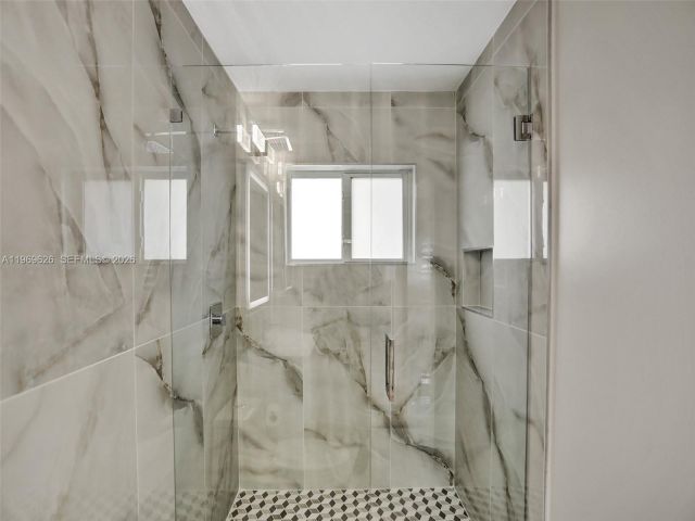 Home for rent at 491 SE 23rd Ave 1 - photo 7531103