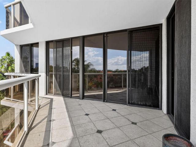 Apartment for sale  Unit #414 - photo 7504506