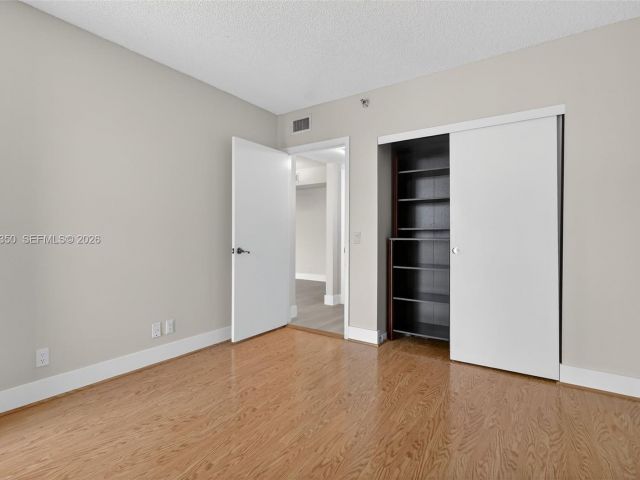 Apartment for sale  Unit #414 - photo 7504507