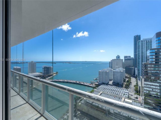 Apartment for sale  Unit #3211 - photo 7511052