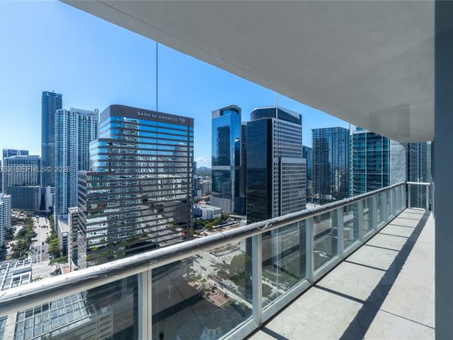 Apartment for sale  Unit #3211 - photo 7511053