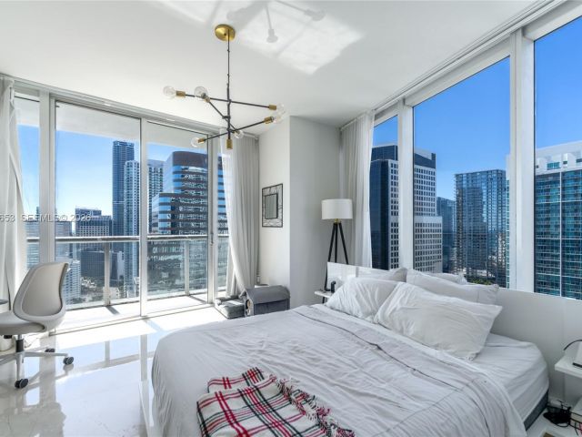 Apartment for sale  Unit #3211 - photo 7511054