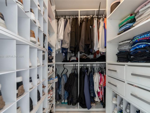 Apartment for sale  Unit #3211 - photo 7511059