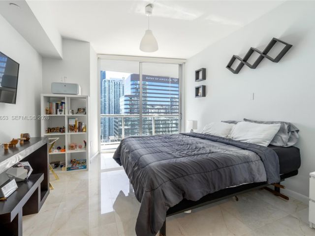 Apartment for sale  Unit #3211 - photo 7511066