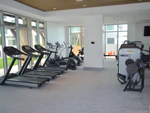 2-bedroom condo for sale in Sunny Isles Beach - 300 Sunny Isles Blvd 4-2305 - MondialRealty