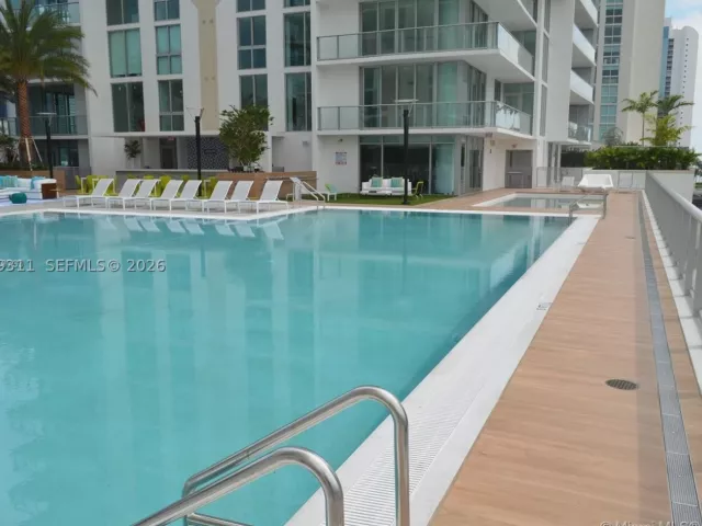 2-bedroom condo for sale in Sunny Isles Beach - 300 Sunny Isles Blvd 4-2305 - MondialRealty