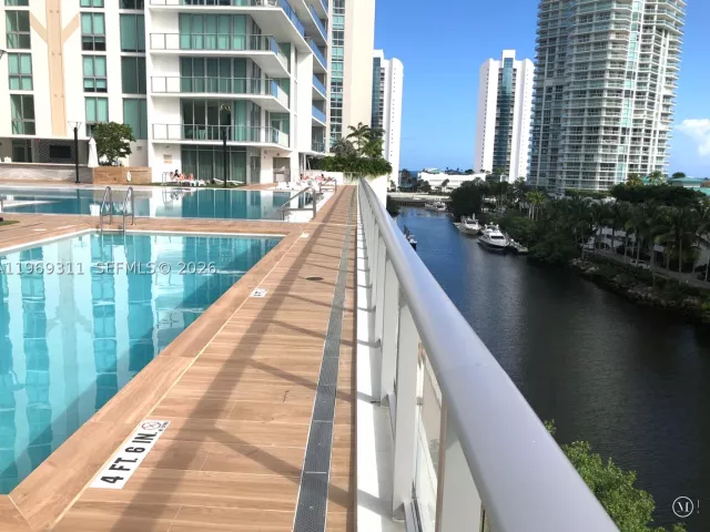 2-bedroom condo for sale in Sunny Isles Beach - 300 Sunny Isles Blvd 4-2305 - MondialRealty