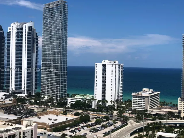 2-bedroom condo for sale in Sunny Isles Beach - 300 Sunny Isles Blvd 4-2305 - MondialRealty