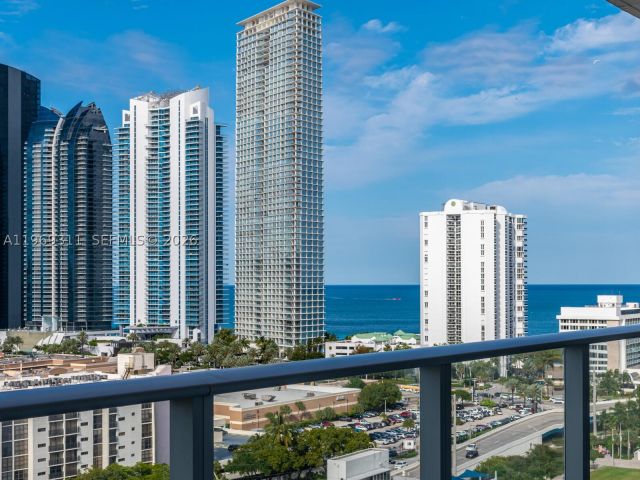 2-bedroom condo for sale in Sunny Isles Beach - 300 Sunny Isles Blvd 4-2305 - MondialRealty
