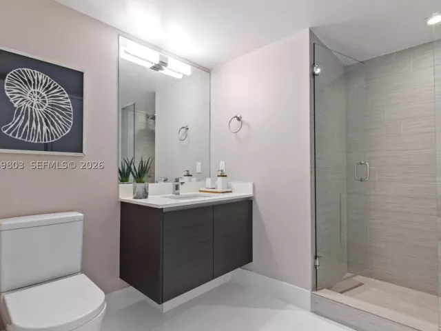 2-bedroom condo for sale in Sunny Isles Beach - 300 Sunny Isles Blvd 4-2405 - MondialRealty