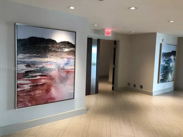 2-bedroom condo for sale in Sunny Isles Beach - 300 Sunny Isles Blvd 4-2405 - MondialRealty