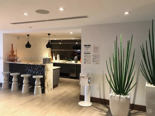 2-bedroom condo for sale in Sunny Isles Beach - 300 Sunny Isles Blvd 4-2405 - MondialRealty