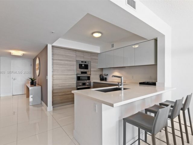 Apartment for sale  Unit #4-2405 - photo 7489956