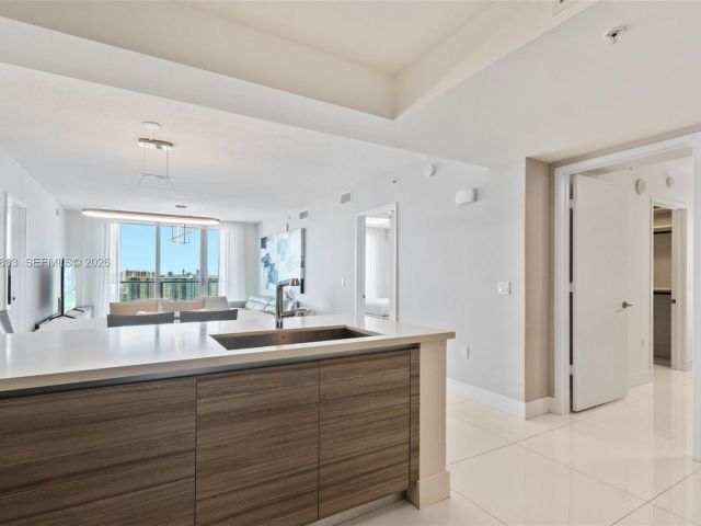 Apartment for sale  Unit #4-2405 - photo 7489959