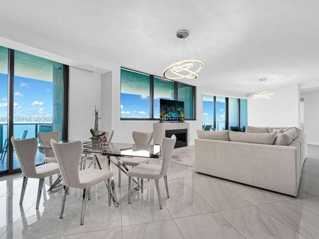 Apartment for sale  Unit #2605 - photo 7494358