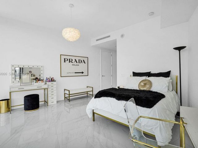 Apartment for sale  Unit #2605 - photo 7494369