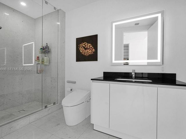 Apartment for sale  Unit #2605 - photo 7494370