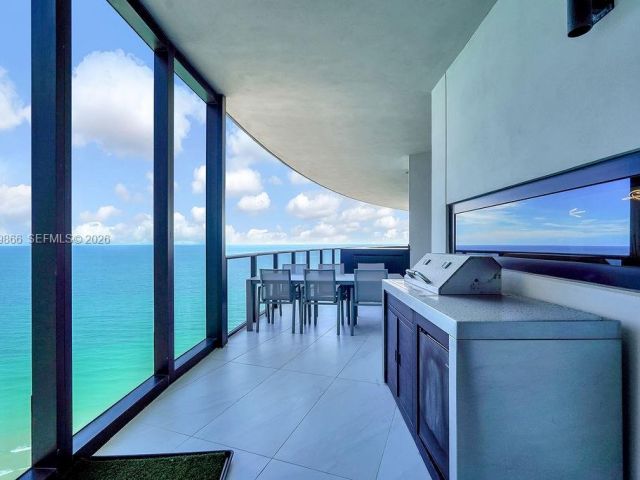 Apartment for sale  Unit #2605 - photo 7494372