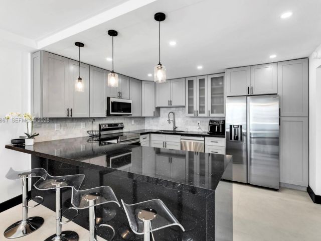 Apartment for sale  Unit #1212 - photo 7492286