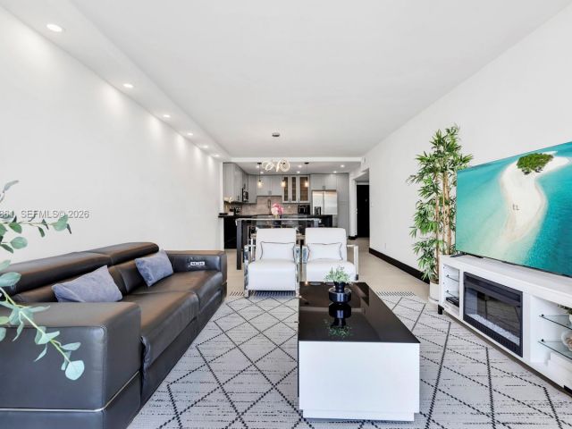 Apartment for sale  Unit #1212 - photo 7492288