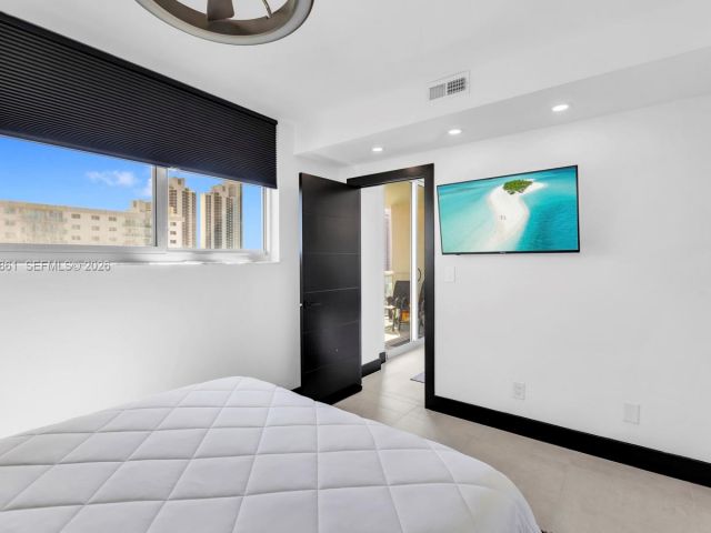 Apartment for sale  Unit #1212 - photo 7492291