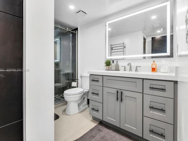 Apartment for sale  Unit #1212 - photo 7492292