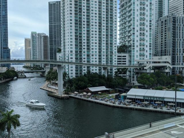 Apartment for rent  Unit #1901 - photo 7489614